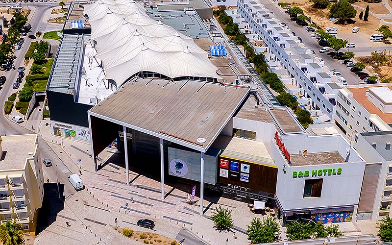 The First Guimarães | B&B Hotel, Offices and Residential