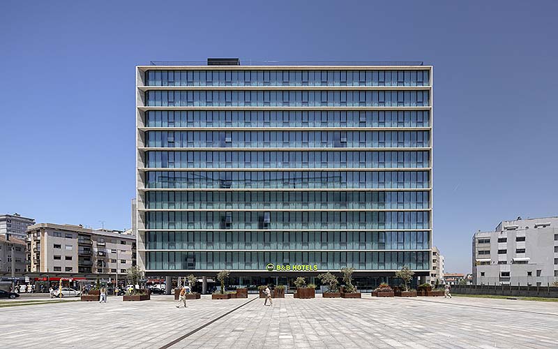 Corporate First Gaia | Offices and B&B Hotel